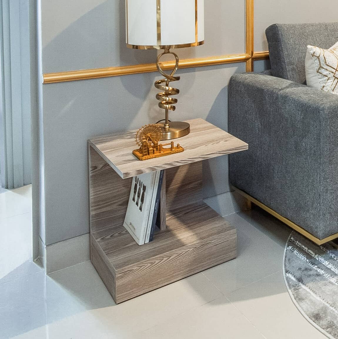 Meja Samping / Nakas