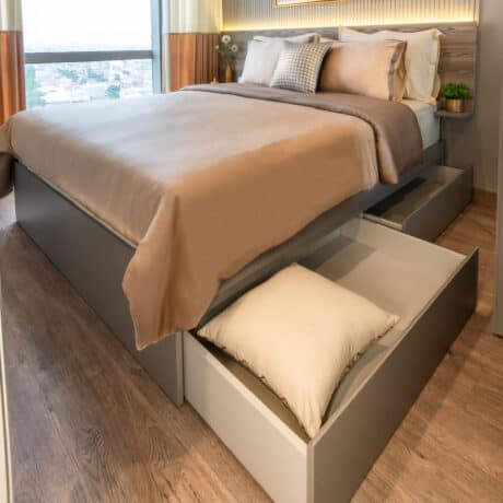 Set Tempat Tidur ( Rangka + Head Board )