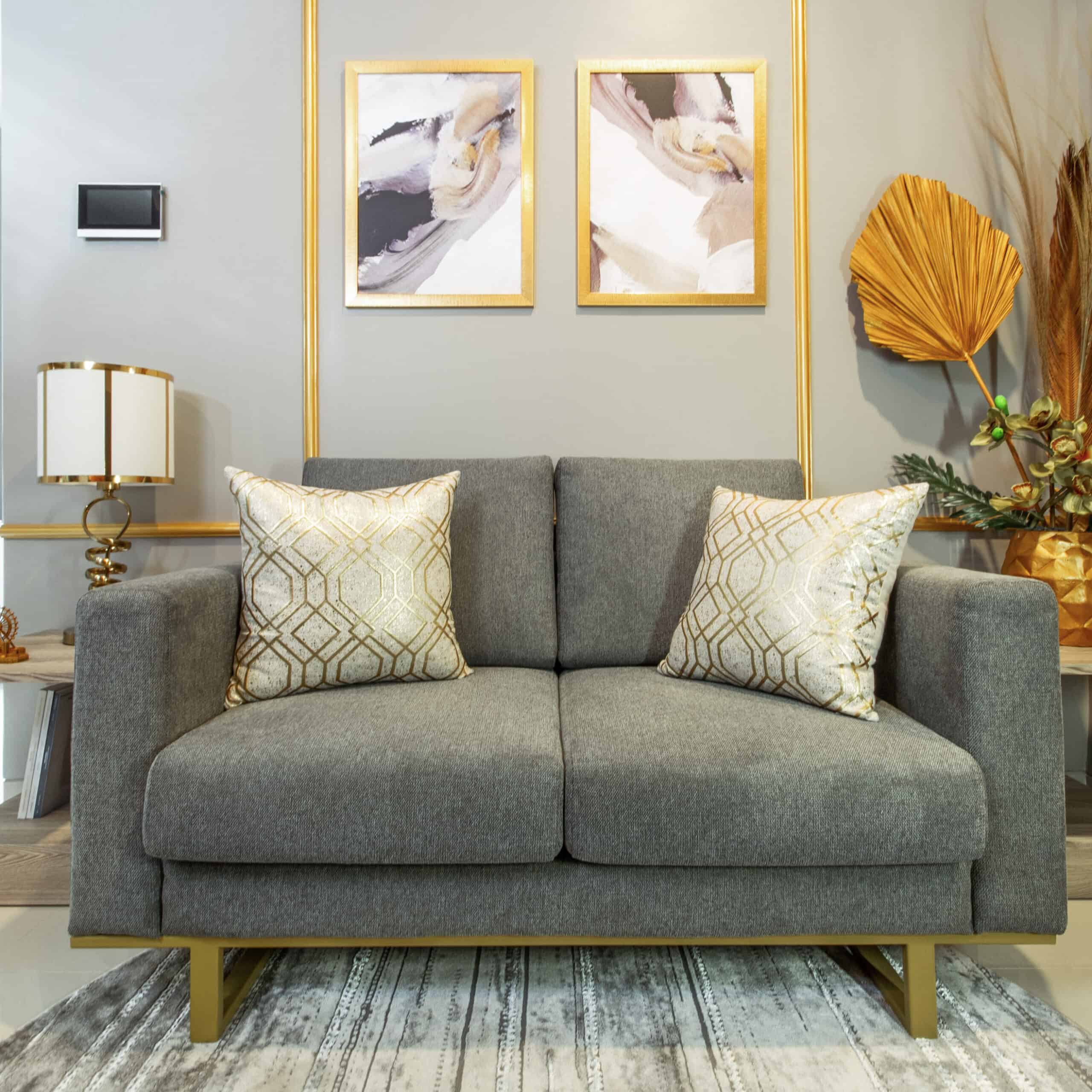 Sofa dengan 2 tempat duduk ( 2 seater)